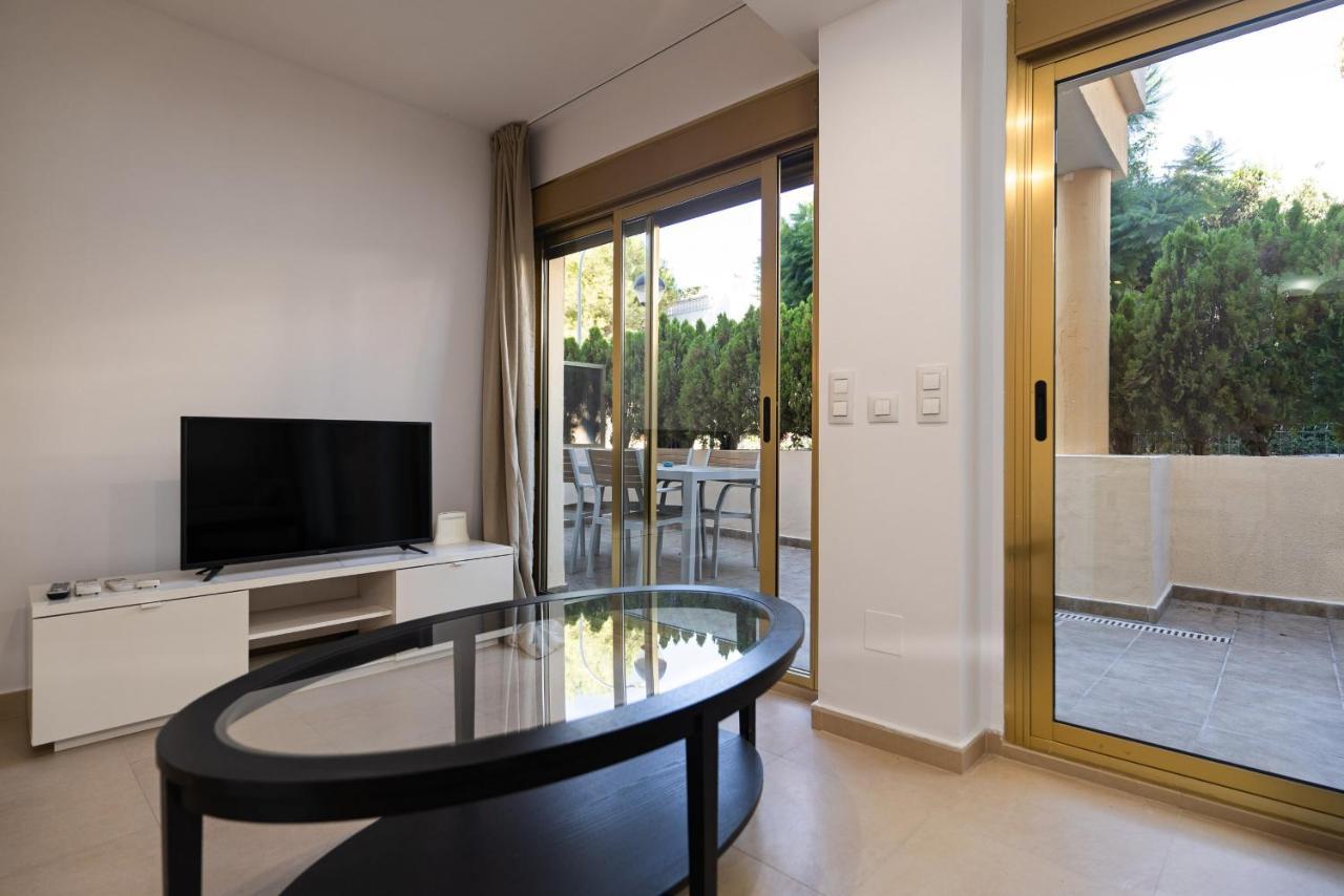 מארבלה Varios Apartamentos Romana Playa Elviria מראה חיצוני תמונה