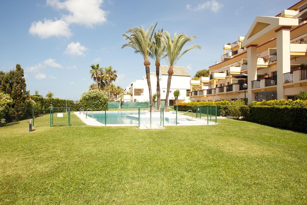 מארבלה Varios Apartamentos Romana Playa Elviria מראה חיצוני תמונה