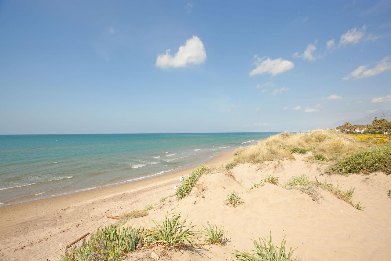 מארבלה Varios Apartamentos Romana Playa Elviria מראה חיצוני תמונה