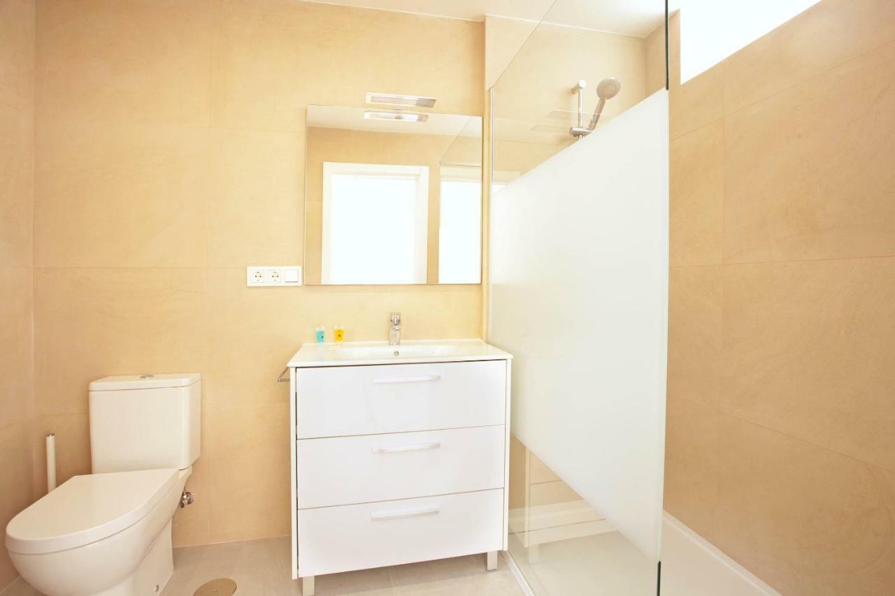 מארבלה Varios Apartamentos Romana Playa Elviria מראה חיצוני תמונה