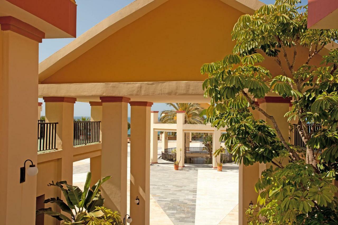 מארבלה Varios Apartamentos Romana Playa Elviria מראה חיצוני תמונה