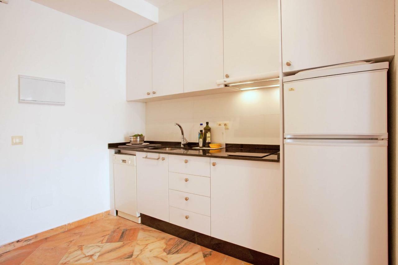 מארבלה Varios Apartamentos Romana Playa Elviria מראה חיצוני תמונה